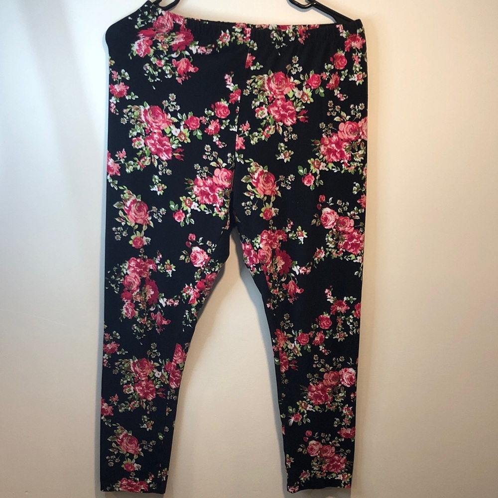 NO BOUNDARIES Floral Kids Leggings